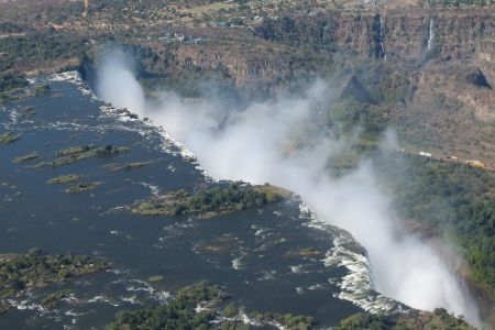 Zambia - Victoria Falls 2.jpg